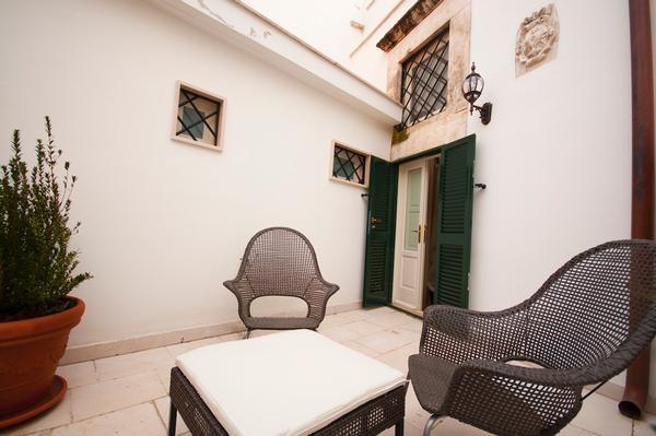 Bed And Breakfast Palazzo Santorelli Bitonto Oda fotoğraf
